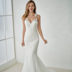 White One by Pronovias Wedding Dress Felcia